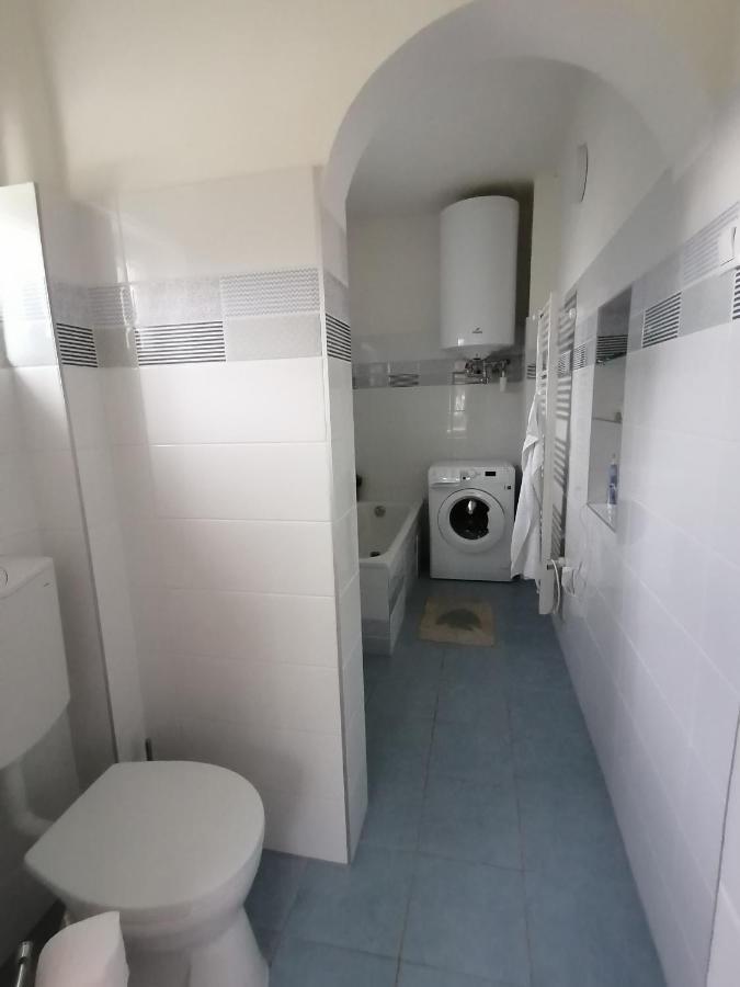 Dobo13 Apartment Balatonboglar Luaran gambar